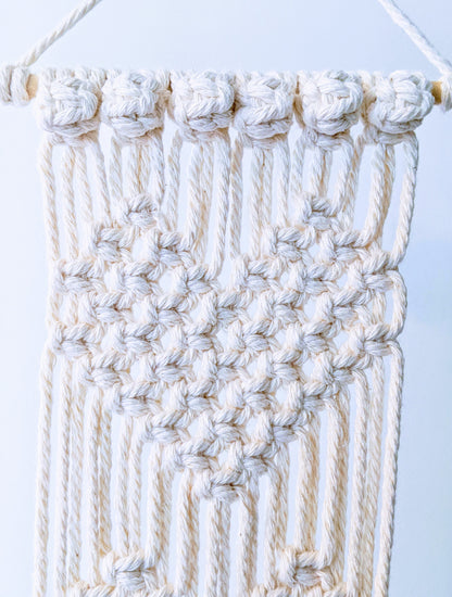 Macramé 3 Hearts Hanger
