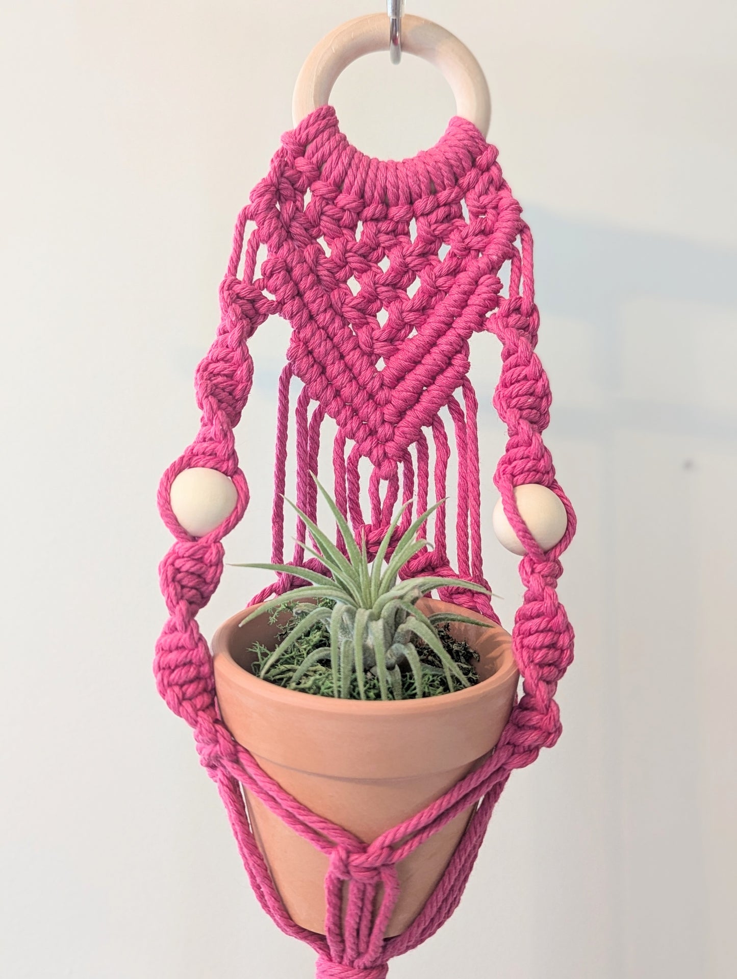 Macramé Flat Back Hanger with Stone