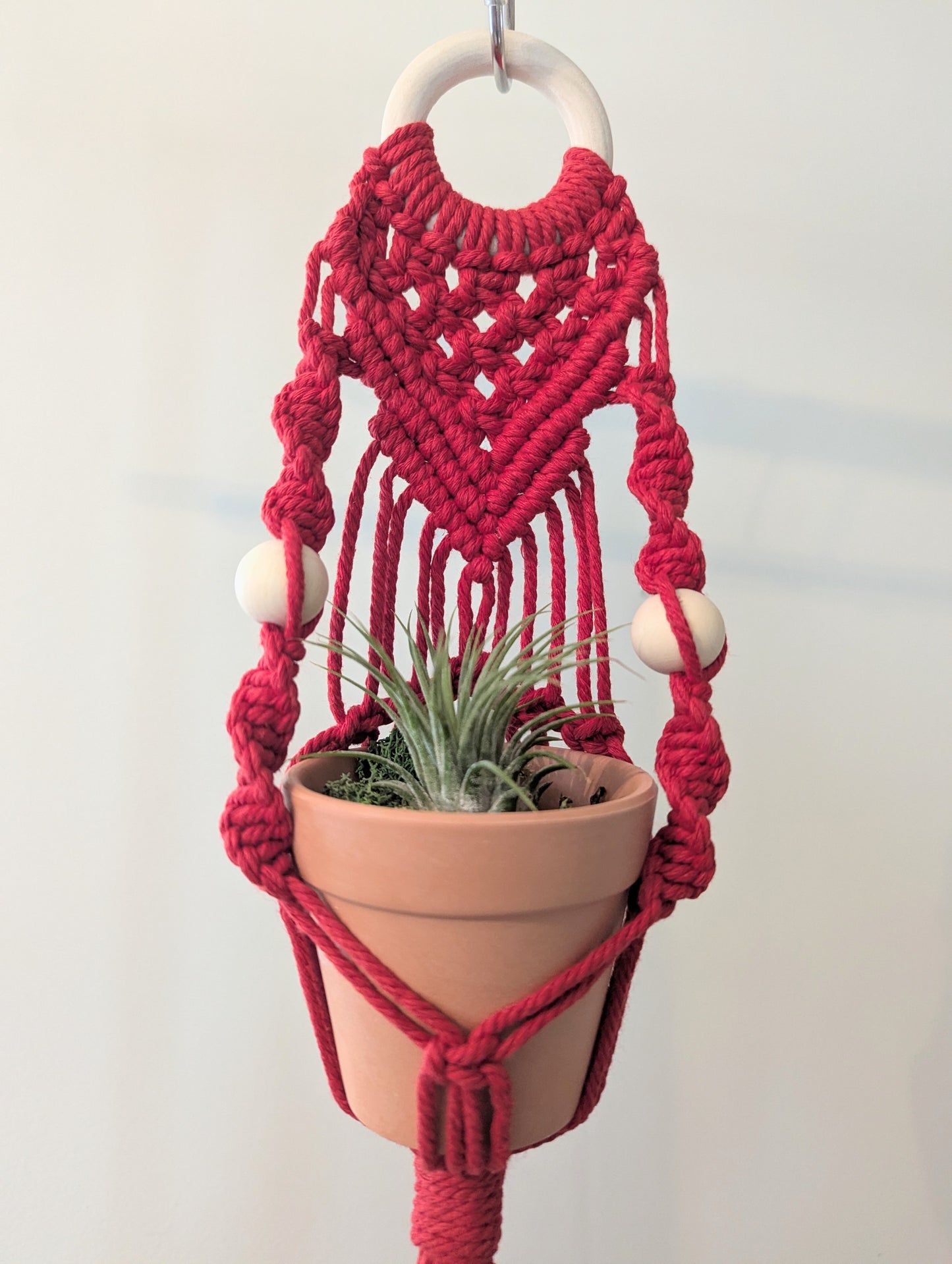 Macramé Flat Back Hanger with Stone